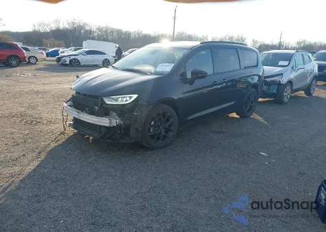 2021 Chrysler Pacifica Touring from USA, damaged, VIN 2C4RC1FG5MR556633